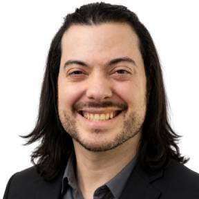 André F.